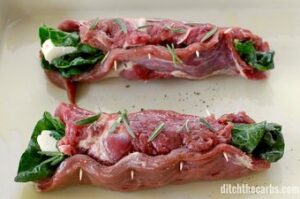 Lamb noisettes with spinach, rosemary and halloumi rolled