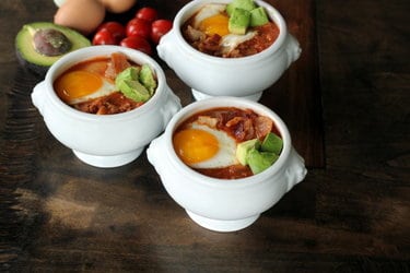 These are the best super easy low carb breakfast ideas. Bored of eggs? Then try these instead. | ditchthecarbs.com