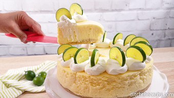 Wow! This key lime cheesecake is perfection! #instantpotkeylimecheesecake #instantpot #ditchthecarbs #lowcarb #keto #glutenfree #sugarfree #healthyrecipes #familymeals