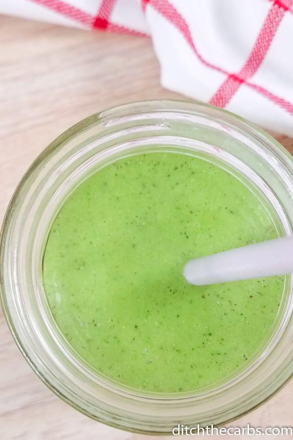 keto green smoothie and a glass mason jar