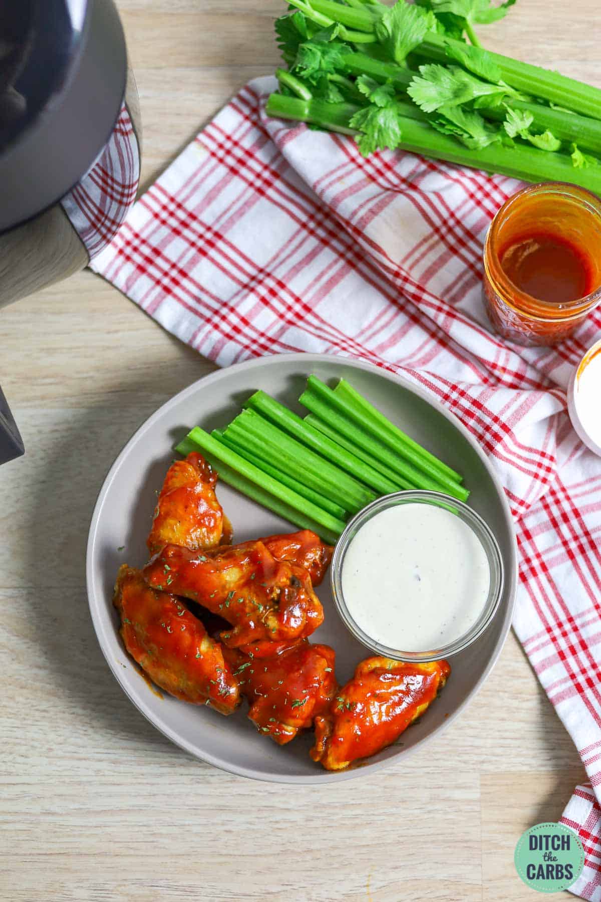 keto air fryer chicken wings with bbq sauce